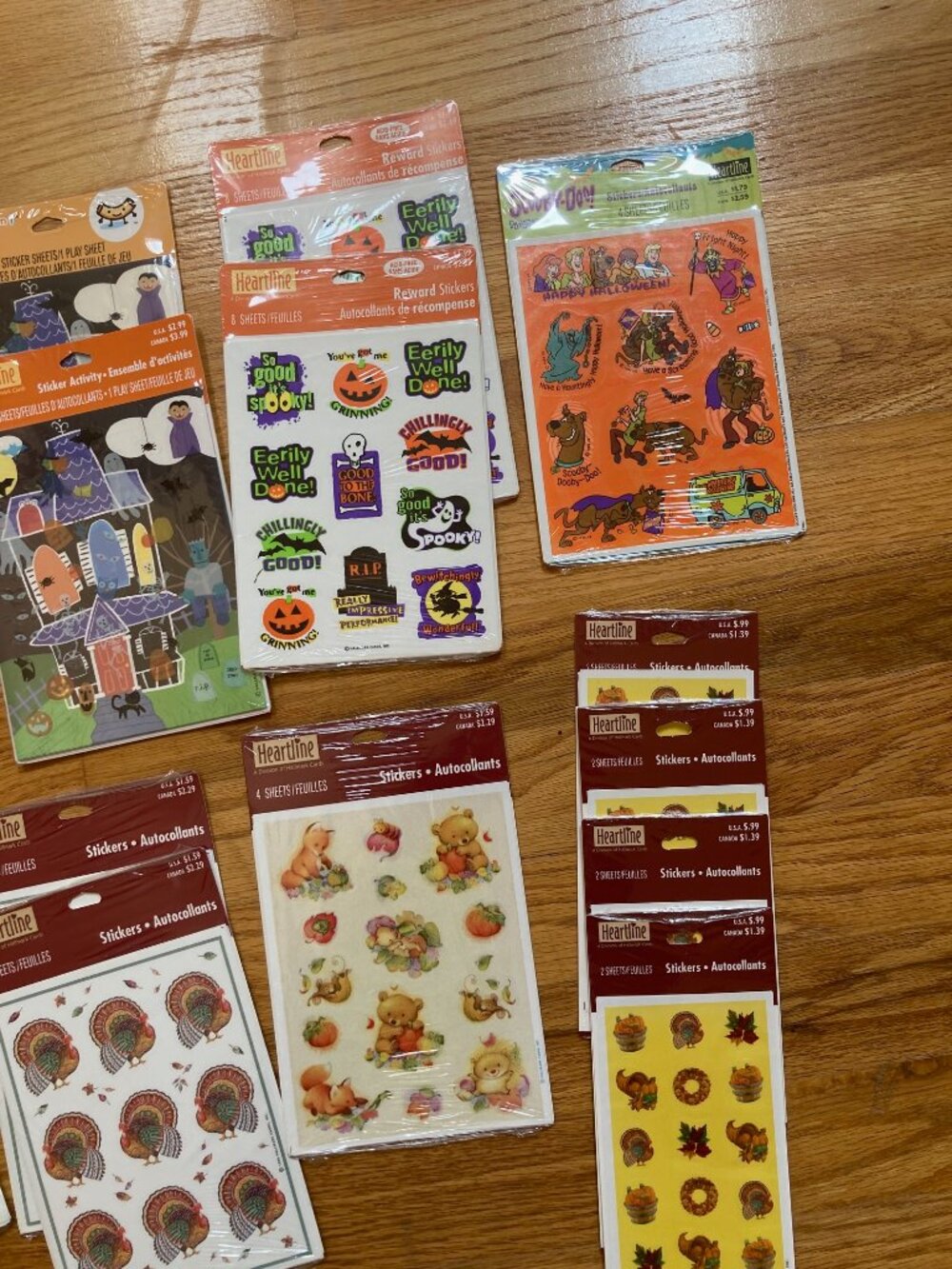 15 Packs of Halloween & Thanksgiving Stickers - Picture 8 of 13